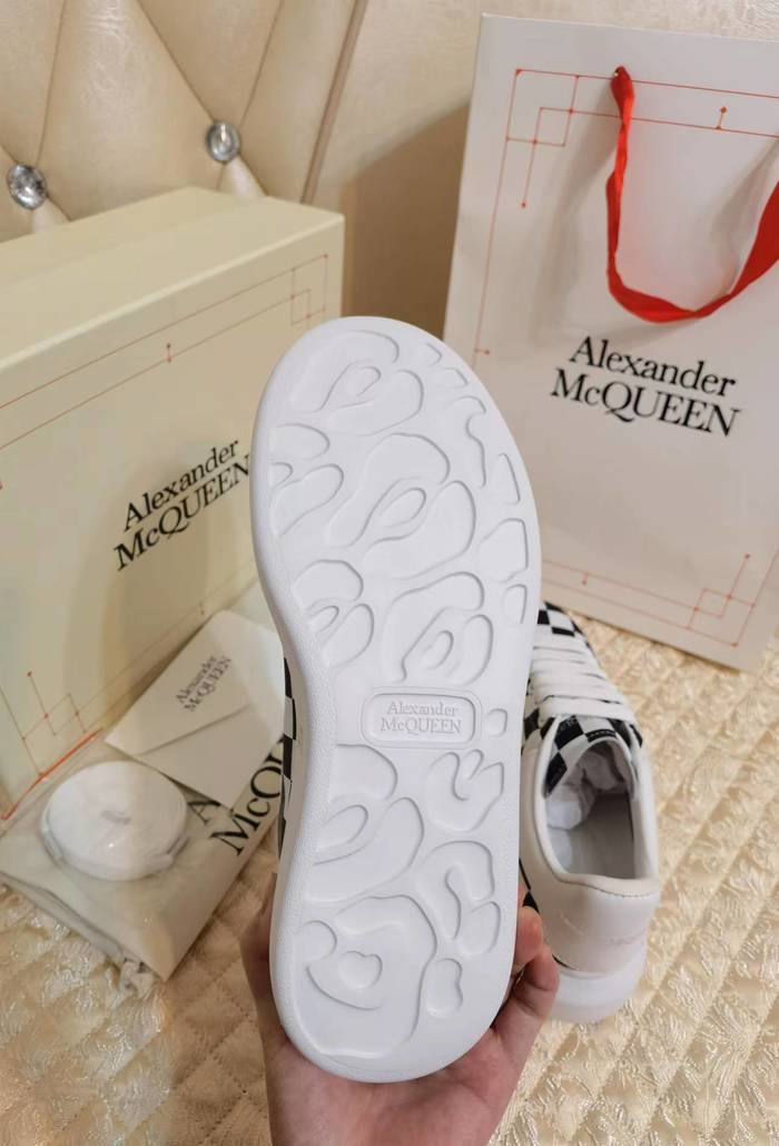 Alexander Mcqueen Couple Shoes AMS00022